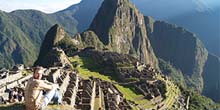 Puis-je rester au Machu Picchu toute la journée?